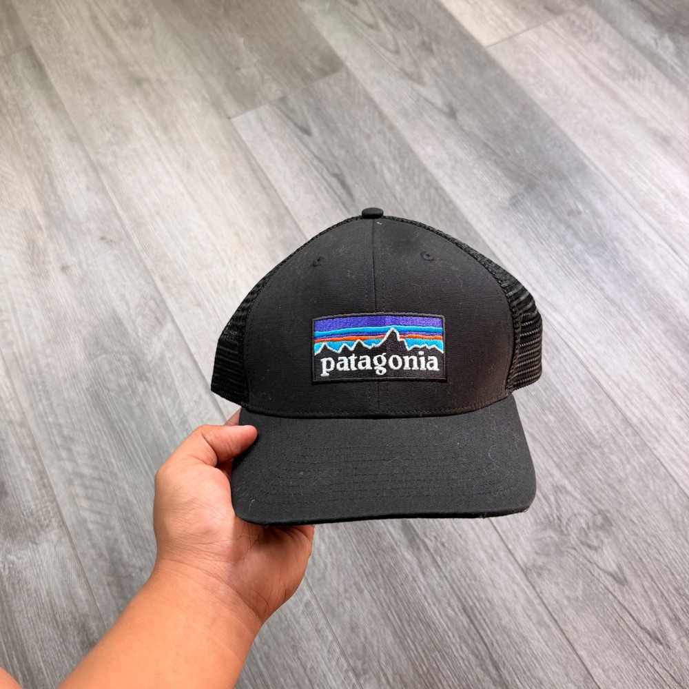 Patagonia Black Trucker Hat P-6 Logo Snapback One Size Mesh Cap